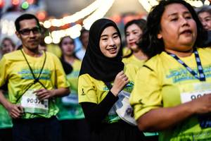 BIB: 90076
                            <button type="button" onclick="openModal(21897913)" class="btn btn-primary btn-sm float-right btn-popup" data-toggle="modal" data-target=".modal-high-quality">
                        <i class="fas fa-shopping-cart"></i> Add to Cart
                    </button>
                                            <button type="button" onclick="isThisMe(21897913, true)" class="btn btn-success btn-sm float-right btn-popup btn-isme hidden" data-toggle="tooltip" data-placement="bottom" title="นี่คือรูปของคุณใช่ไหม คลิกที่นี่เพื่อเอาเข้าอัลบั้ม">
                        <i class="fas fa-plus"></i> Add to album
                    </button>
                    <button type="button" onclick="isThisMe(21897913, false)" class="btn btn-warning btn-sm float-right btn-popup btn-isnotme hidden">
                        <i class="fas fa-ban"></i> Remove from album
                    </button>